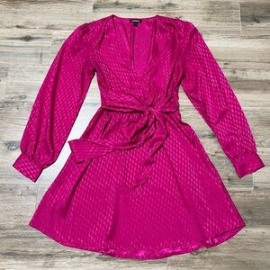 Express Fuchsia Pink Size Small Long Sleeve Houndstooth Front Tie Mini Dress